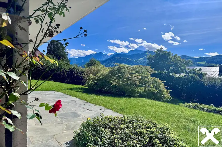 Rarität am Adneter Riedl: Wohnen mit Weitblick