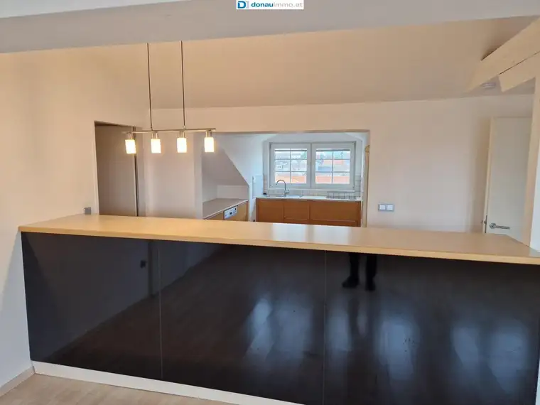 Nähe Eisenstadt - Wunderschöne Mansardenwohnung in ruhiger Lage in Siegendorf