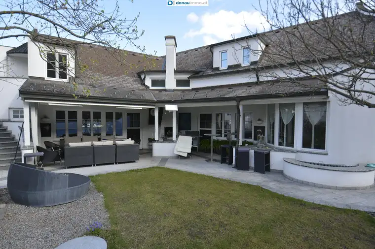 Exklusives Architektenhaus mit Pool, Koikarpfenteich und Heimkino nahe St.Pölten und Tulln