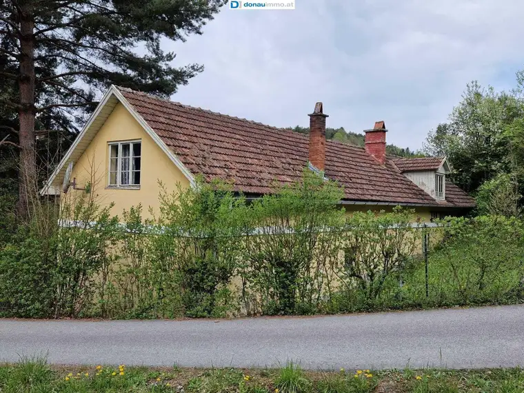 Renovierungsbedürftiges Bauernhaus in absoluter Ruhelage und Garten in Kirchschlag