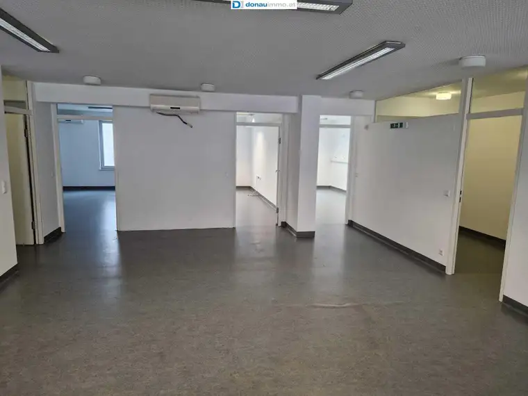 186 m² moderne Ordinations- oder Büroräumlichkeiten zu mieten in der Fußgängerzone Eisenstadt