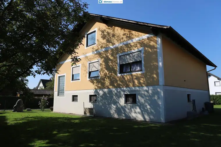 Gepflegtes Wohnhaus mit ebenen Garten und Ruhelage in Rudersdorf