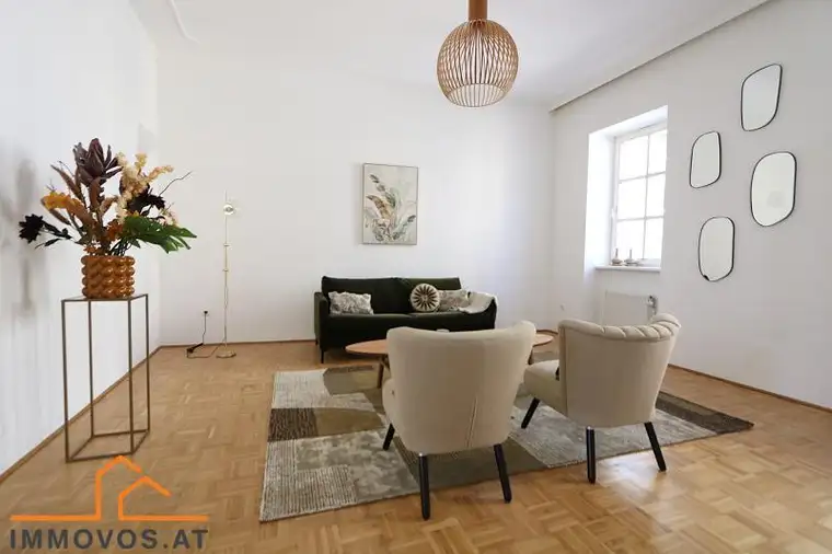 4-Zimmer-Balkon-Altbau Grenze 7./8.: Biedermeier-Gebäude + 2. Lift-Stock + 5,5 m2 Loggia-Balkon 