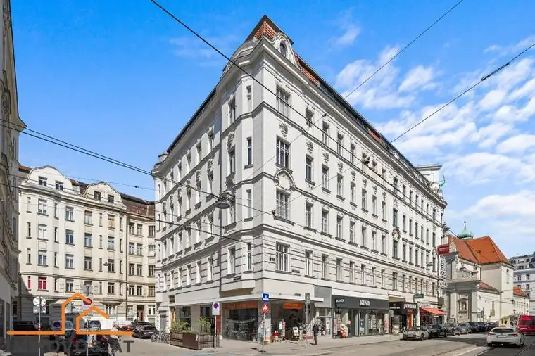MODERNISIERTE GROSSBÜRGERLICHE ALTBAUWOHNUNG IN STÄDTISCHER BESTLAGE