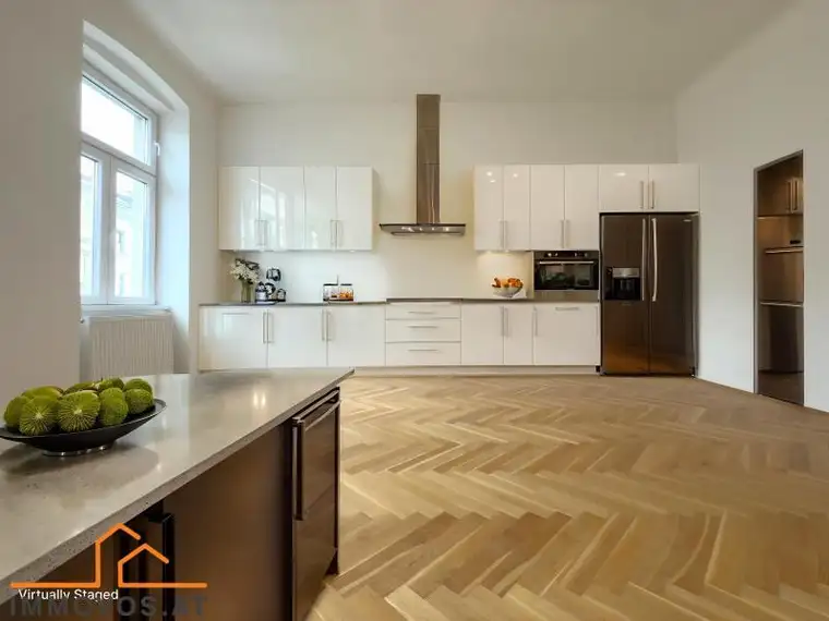 * ERSTBEZUG nach SANIERUNG ECKWOHNUNG *