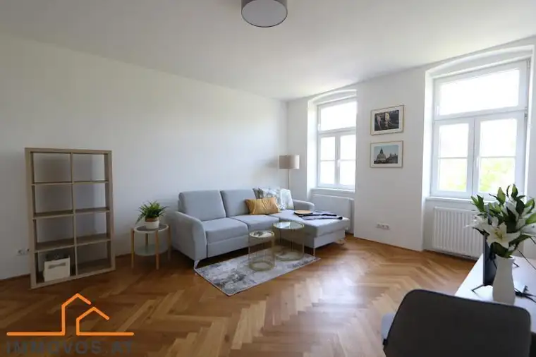 Altbau-Charme + moderner Komfort + Balkon + U-3 Nähe: 2,5 Zimmer + Wohn-Küche + 12 m2 Balkon 