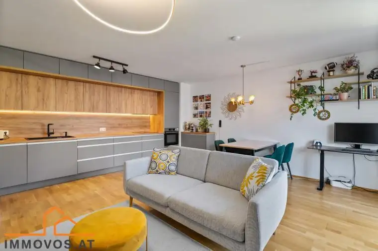 ++NEU++EINZIGARTIGE WOHLFÜHLOASE //DIE PERFEKTE KOMBINATION AUS KOMFORT UND EXKLUSIVITÄT//SONNIGE FREIFLÄCHE, SWIMMINGPOOL, GARAGE UND VIELES MEHR!