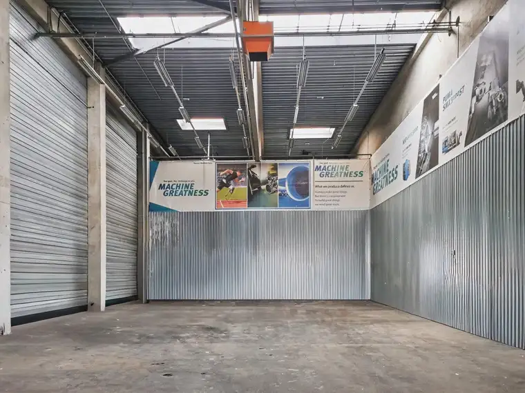 Kombination Lagerhalle 294 m2 mit Büro 124 m2 in Wiener Neudorf