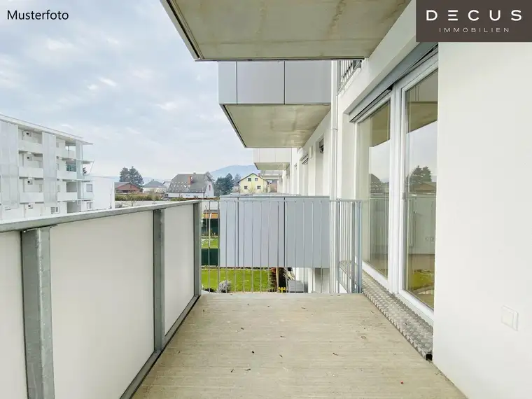 | SEHR GUT AUFGETEILT | 2 ZIMMERWOHNUNG | ULMENHOF