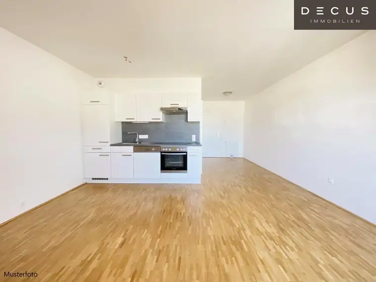 | ERSTER MONAT MIETFREI | 1 ZIMMER | MIT LOGGIA | IN EGGENBERG