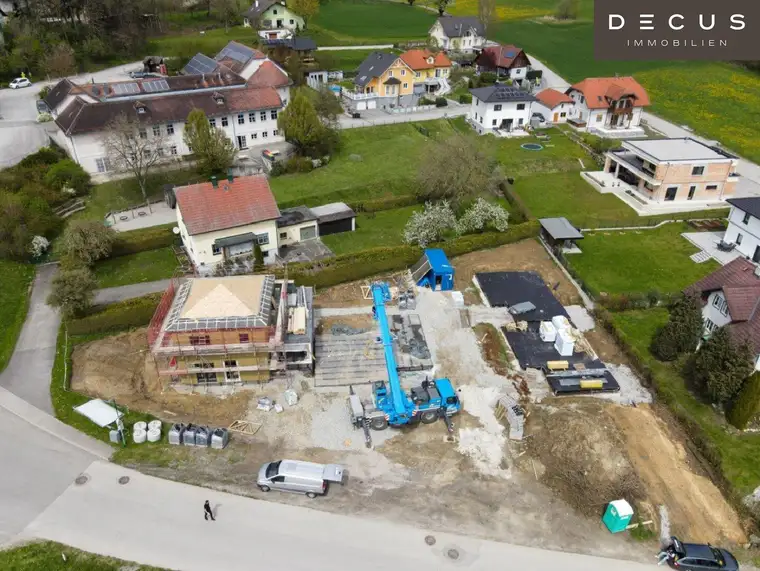 * STELLPLATZ * TRAUMHAUS MIT GARTEN * HOLZ-BAUWEISE