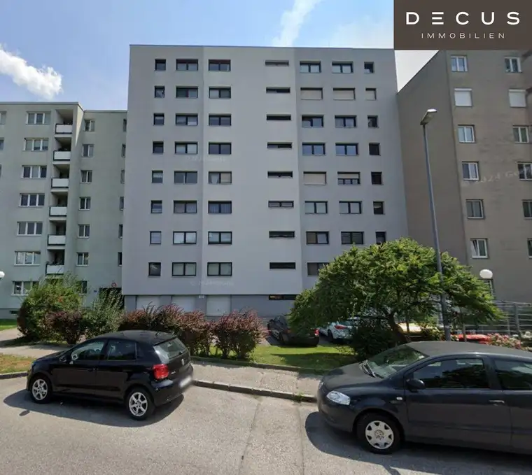 2-ZIMMER WOHNUNG | LOGGIA MIT PANORAMABLICK | RUHIGE LAGE | MODERNISIERTES WOHNHAUS
