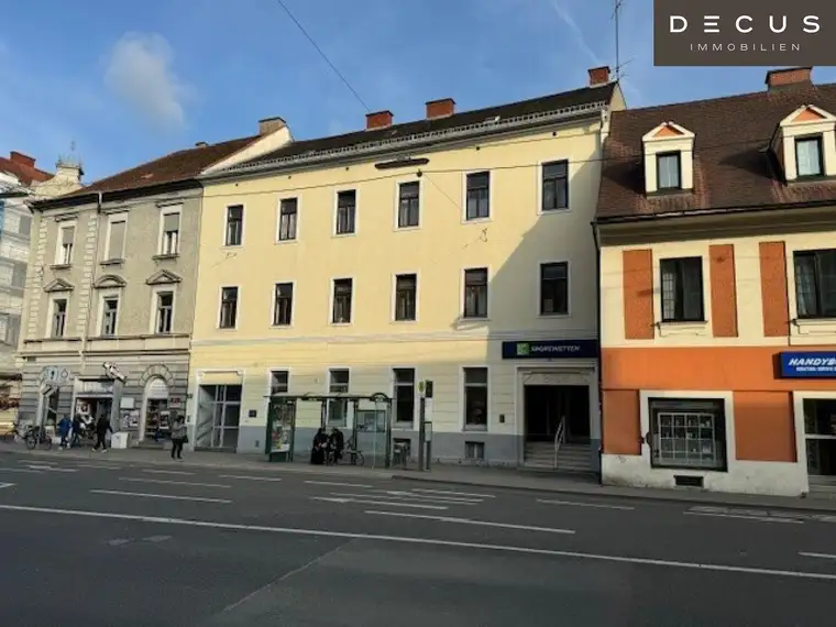 Katharina Hammerl, DECUS Immobilien GmbH