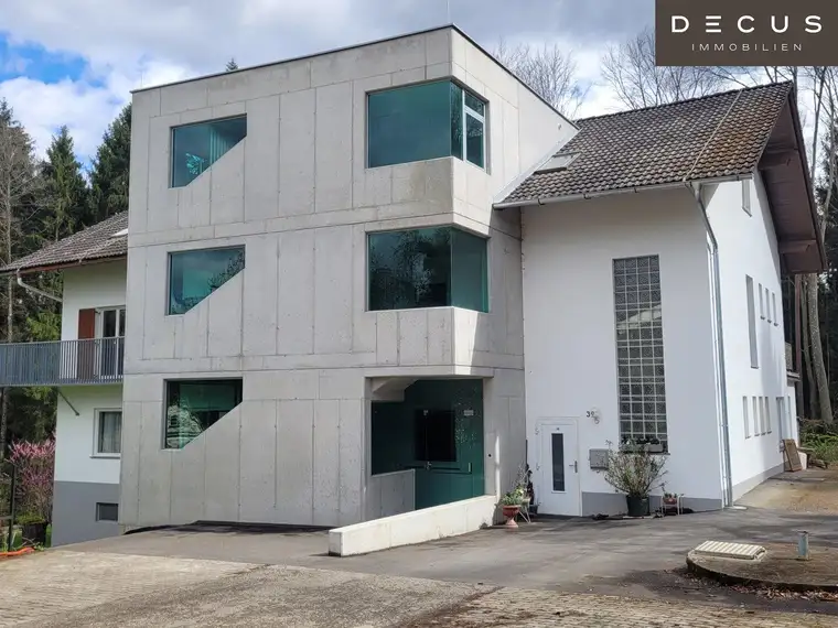 TRAUMHAFTES LANDHAUS IN MARIA FIEBERBRÜNDL INKL. WASSERQUELLE &amp; 17.498 m² WALD - &amp; WIESENFLÄCHE | KAIBING NÄHE HARTBERG