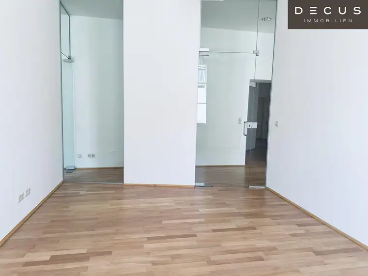 + + + + NÄHE WIEN MITTE + + + repräsentatives Altbaubüro mit Glas + + +