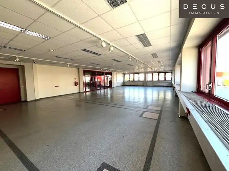 + + + BETRIEBSOBJEKT KNOTEN INZERSDORF + + + EG-BÜRO ca. 180 m² + + + bis Jänner 2028