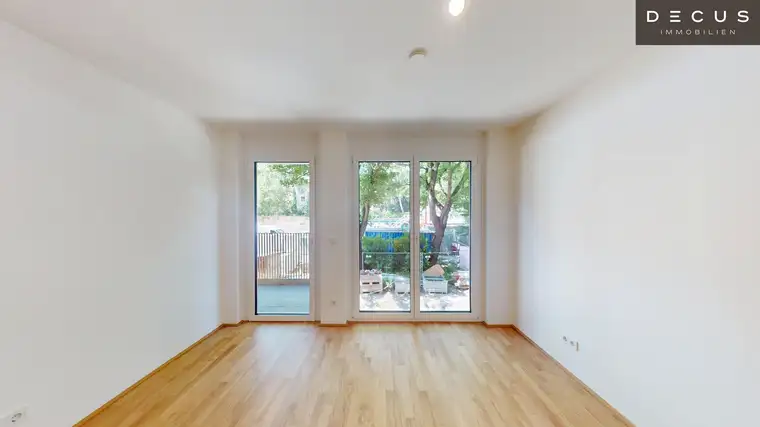| 2 ZIMMER | BALKON | ST. VEIT GASSE 25 | ERSTBEZUG IN HIETZING | MIETBEGINN PER 01. DEZEMBER 2025