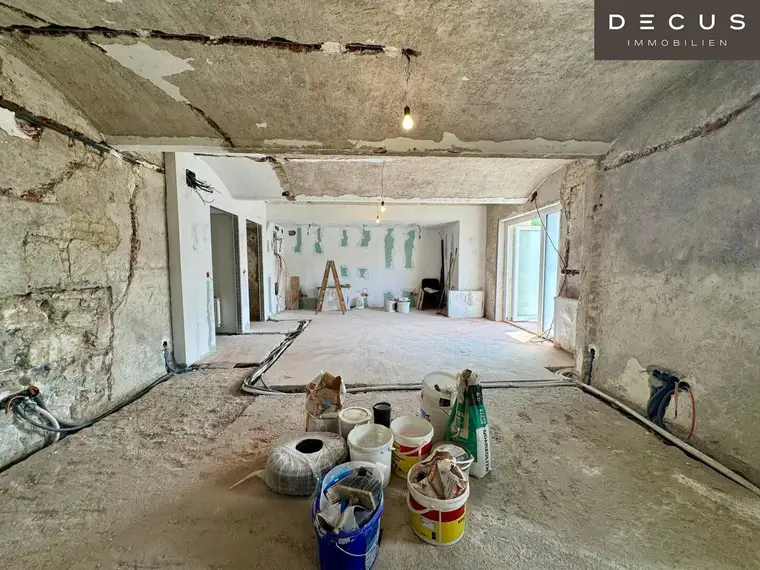 | GESCHÄFTSLOKAL IM ROHBAU | ca. 50 m² | SEHR GUTE LAGE | NÄHE MED-UNI