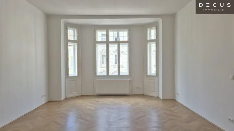 | 5 ZIMMER | ERSTBEZUG NACH SANIERUNG | REPRÄSENTATIVES HAUS |