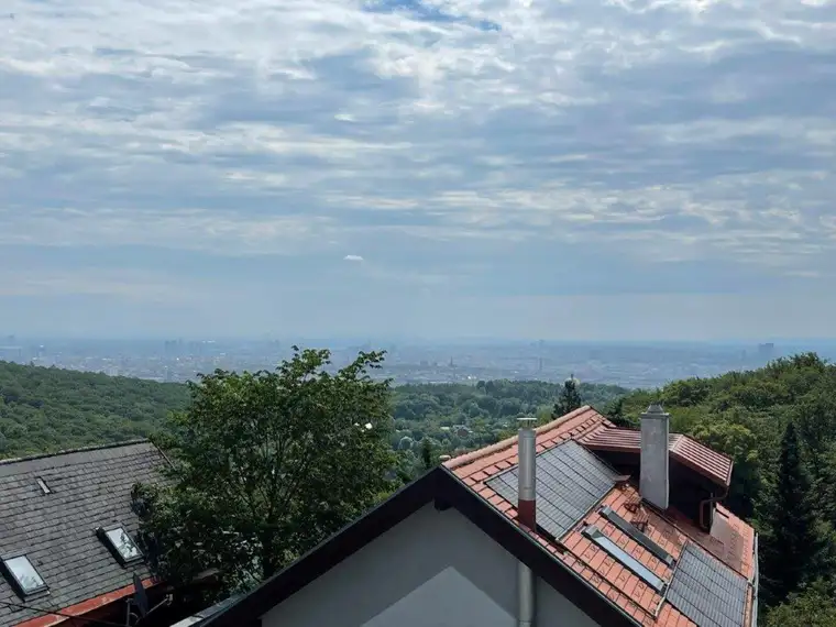 Oberhalb der Stadt! Traumpanorama Stadt- &amp; Waldblick !