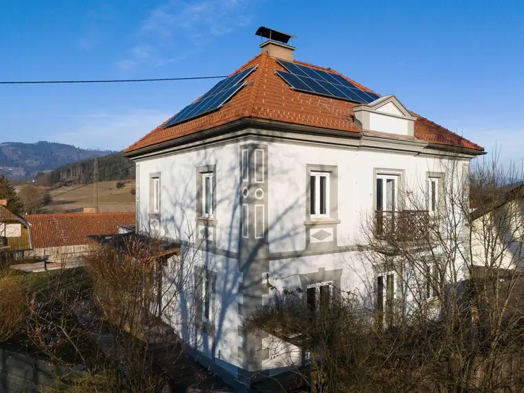 Stilvolle Villa mit 200m² Nfl. plus XXL-Terrassen am Stadtrand Völkermarkt in Superlage