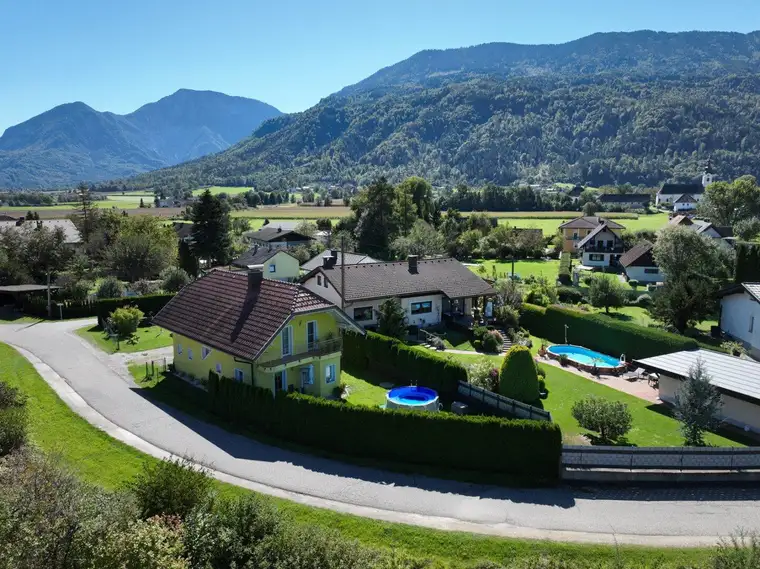 Junges tolles Familienhaus im grünen, nur 13 Min. von Klagenfurt, beste Zug- und Busverbindung