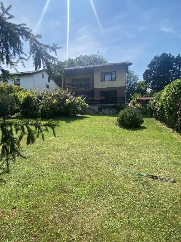 Einfamilienhaus mit viel Potenzial - Ruhelage in Wilfersdorf, großer Garten und Pool