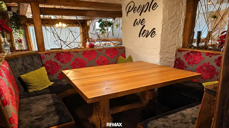 Gastronomie-Chance in Kaprun – großzügiges Restaurant mit Terrasse, Bergblick &amp; starkem Gästepotenzial