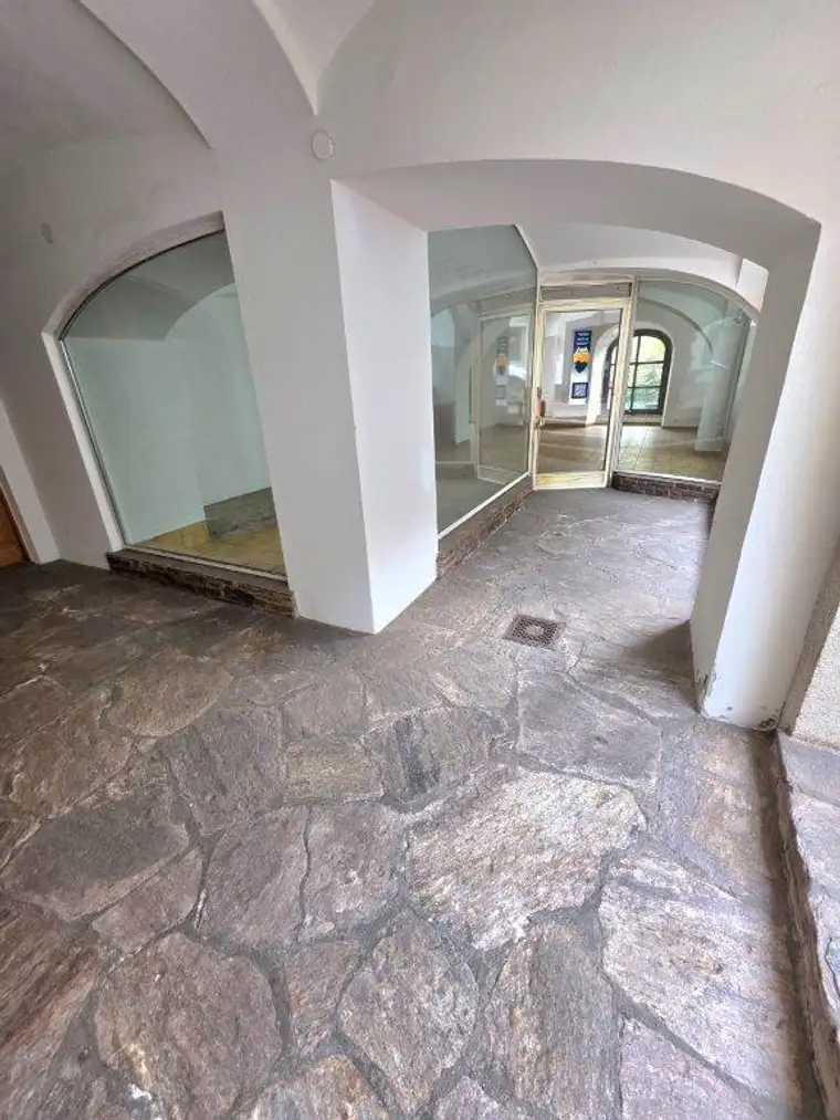 Geschäftsfläche mit südlicher Ausrichtung in Wolfsberg/Bambergerstraße 2 !