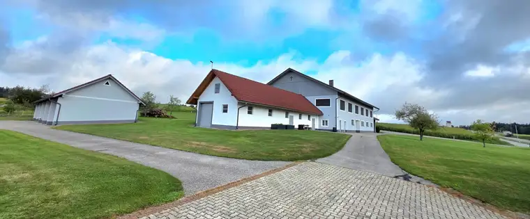 Gewerbebetrieb/Handwerkbetrieb mit Baugrund!