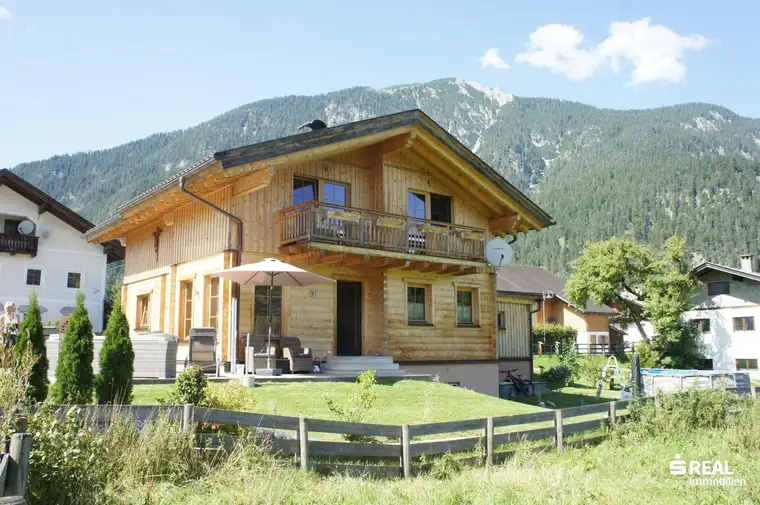Tiroler Holzhaus in ruhiger Lage