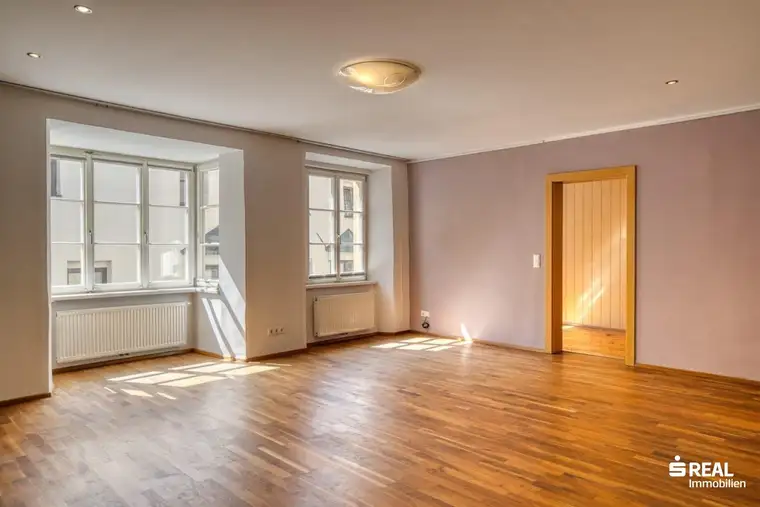 Einmalige Gelegenheit! Revitalisierter Altbau im Herzen von Hall in Tirol zu verkaufen.