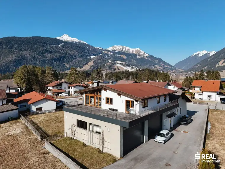 Exklusive Wohnung in toller Sonnenlage von Ehrwald mit Zugspitzblick