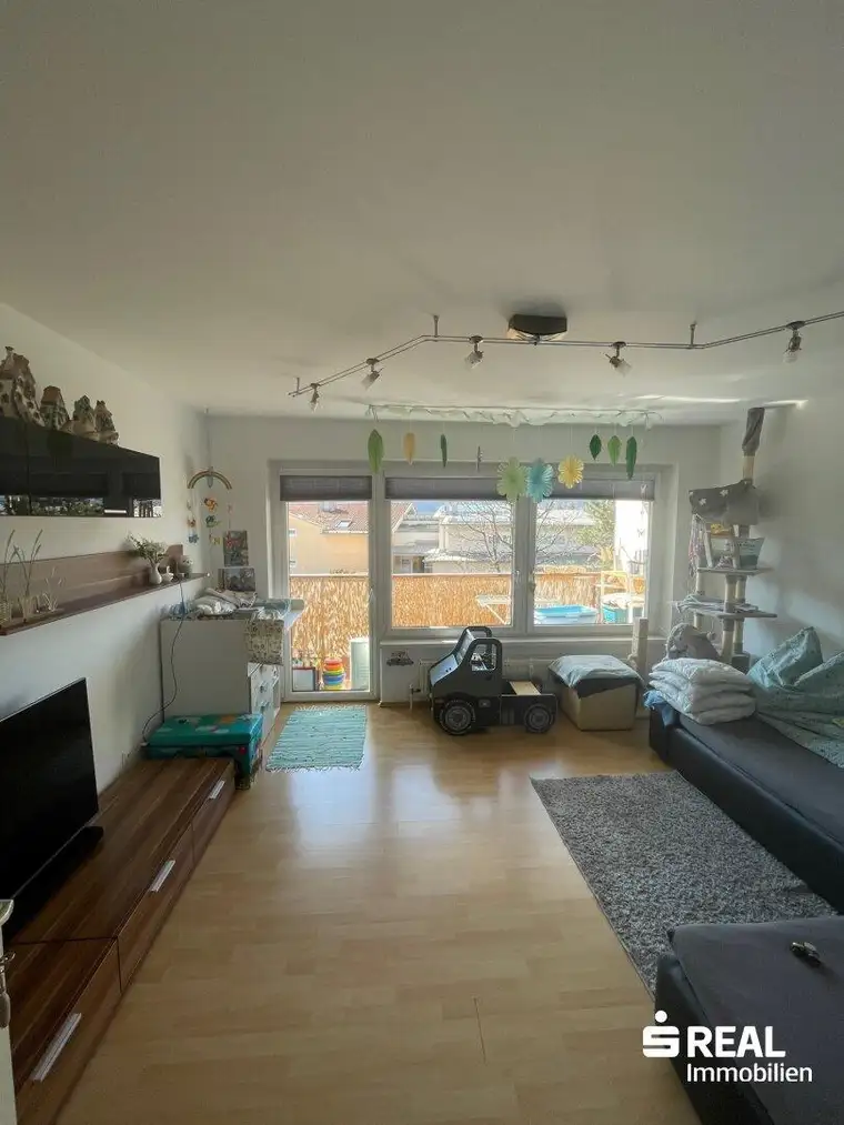 Charmante 2-Zimmer-Wohnung mit sonnigem Balkon in Top-Lage von Hall in Tirol zu verkaufen