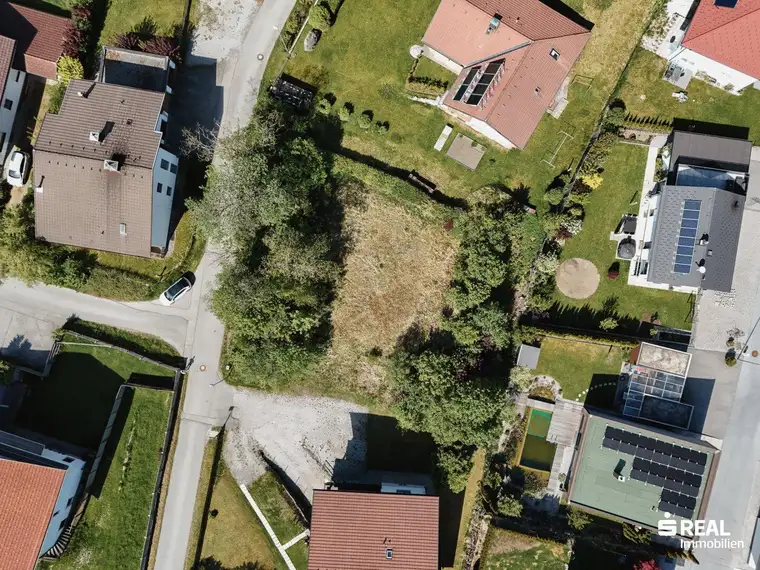 Ihr Platz zum Ankommen – Großzügiges Baugrundstück in Pflach/Oberletzen