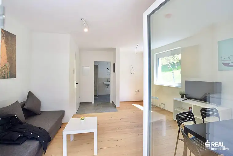 Moderne Erstbezug-Wohnung in Tirol: 25.6 m² mit Balkon &amp; Parkplatz für nur € 175.500,-!