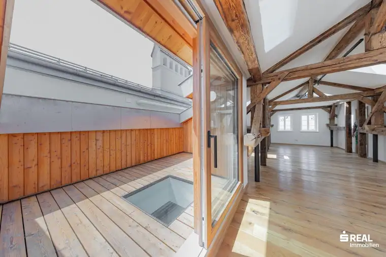 Exklusive Dachgeschoss-Wohnung im Altstadtkern von Hall in Tirol / Top 5