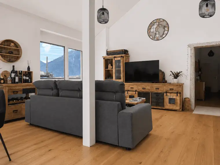Objekt. Nr.: E1000 - ERPFENDORF: STARKE PREISREDUKTION: Gehobene Penthousewohnung mit 60 m² großer Dachterrasse und Panoramablick