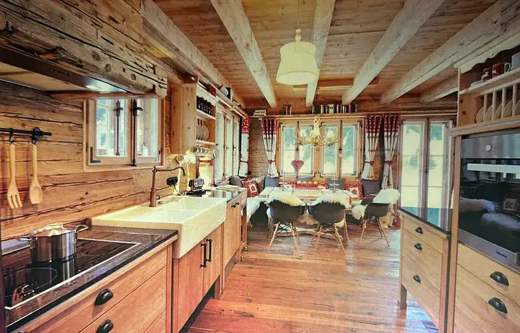 Objekt Nr.: SOND3000 - NÄHE SAMNAUN/Österreichische Seite: Neubauprojekt 2024/25: Chalet im traditionellen alpenländischen Almhütten Style in gigantischer Aussichtslage