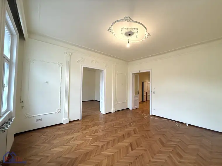 +++NEU PREIS***Altbaucharme trifft Stadtleben – großzügige 4-Zimmer-Wohnung nahe Rochusmarkt+++