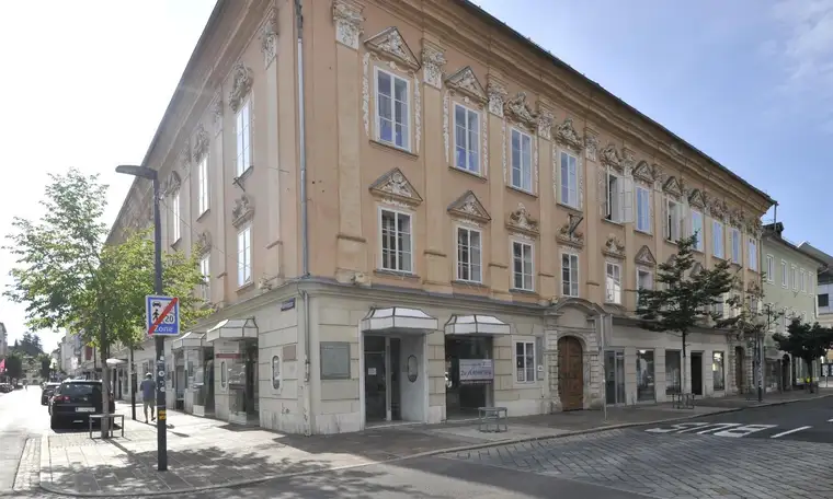 Geschäftsflächen in der Innenstadt vereint mit dem Charme historischen Ambientes!