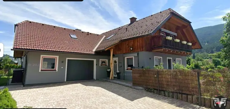 Familiennest - Renoviertes Einfamilienhaus mit Pool in Unternberg