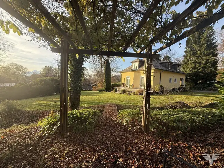 In gräflicher Nachbarschaft! Villa am Fuße des Gaisbergs in Aigen