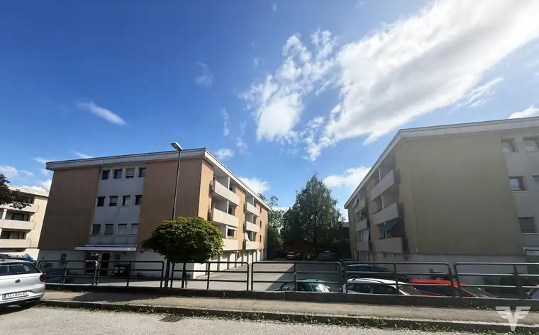 Garconniere mit Balkon in Gneis
