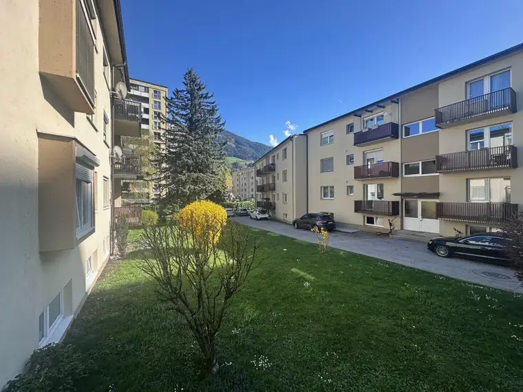 Schwaz: 4-Zimmer-Wohnung mit 2 Balkonen – perfekt für Eigennutzer oder WG
