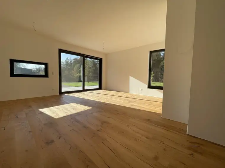 Moderne Doppelhaushälfte in Seiersberg Pirka - Erstbezug mit 300 m² Garten - mit Option auf Asuweitung bis zu 800 m² , Terrasse und 3 Stellplätzen - Jetzt zugreifen