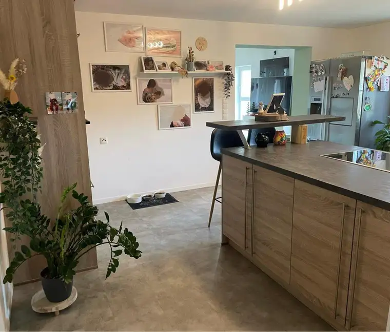 Einfamilienhaus ca.128,36 m², Empersdorf, ruhige erhöhte Lage 4 Zimmer, Pool , Grund 1127 m²