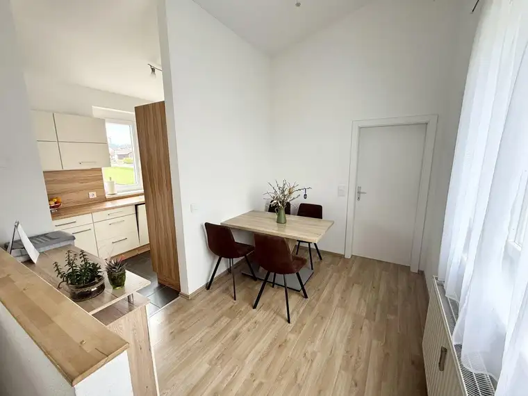 Kraubath! Maisonette Wohnung mit Dachterrasse und Carport