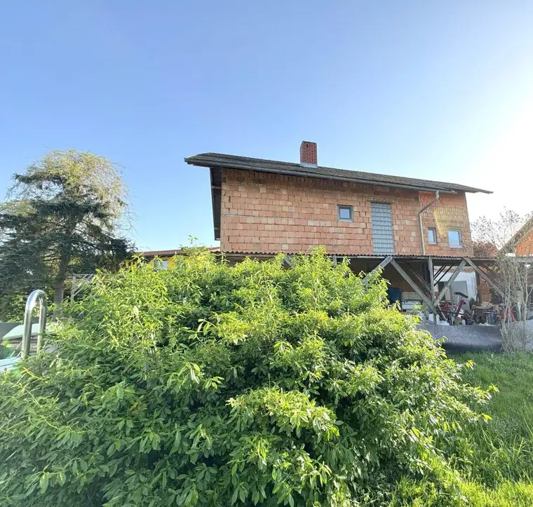 Bachsdorf bei Lebring, Ein- oder Zweifamilienhaus, Wohnfläche: ca. 240 m² | Zimmer: 4–8 | Grundstück: 781 m²