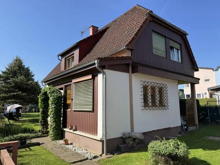 Puntigam - vielseitig verwendbares Einfamilienhaus mit Pool am Ende einer Sackgasse und in wunderschöner Sonnenlage!